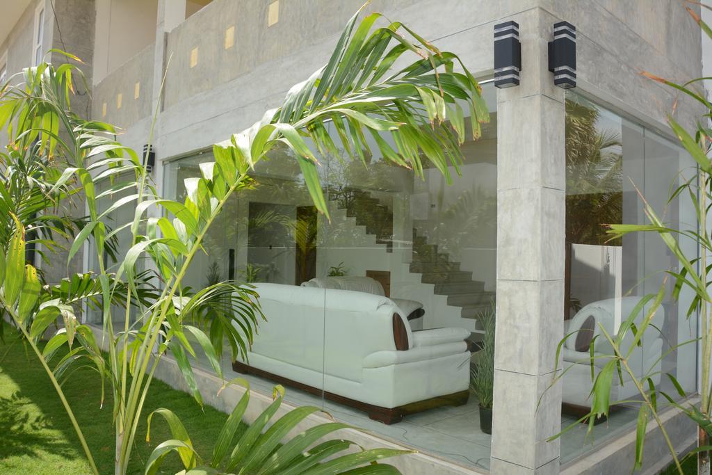 Hotel Tobiko Trincomalee Kültér fotó