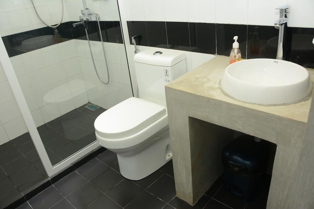 Hotel Tobiko Trincomalee Kültér fotó
