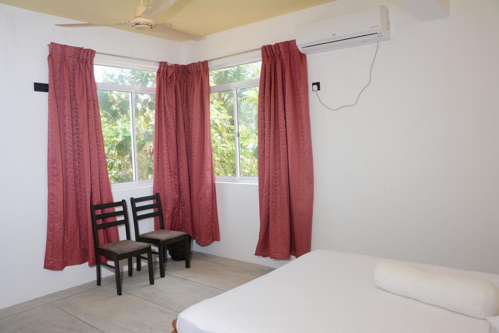 Hotel Tobiko Trincomalee Kültér fotó